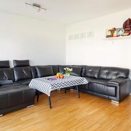 Privat Zimmer Richtung Messe Hannover Exterior photo