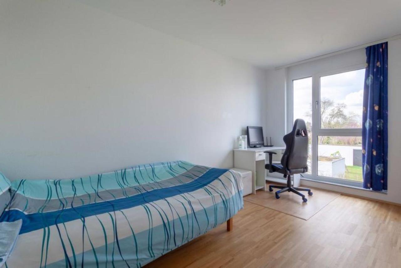 Privat Zimmer Richtung Messe Hannover Exterior photo